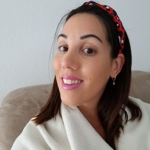 Meet your Posher, Isabelle